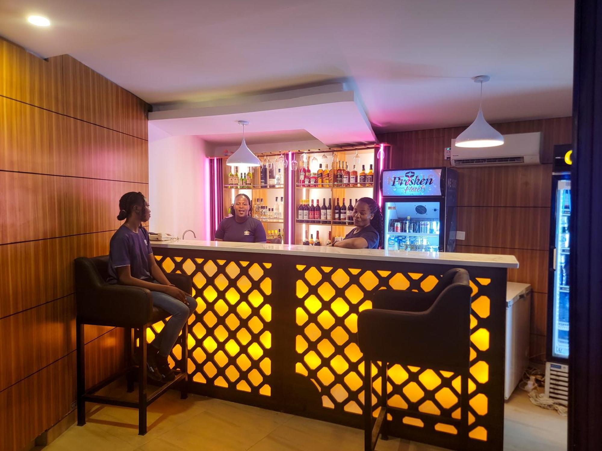 Presken Hotels Alade Avenue Ikeja Exterior foto